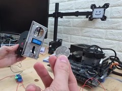 硬件工程师复刻街机投币开机，百美元改装高性能电竞主机