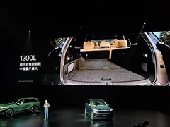 乐道L80发布：2600L超大后备厢+900V高压平台的越级五座SUV
