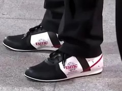 台积电CEO穿定制鞋引爆网络，传统制鞋工艺迎新机遇