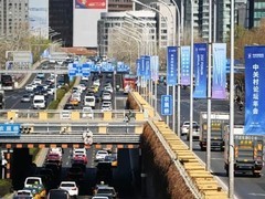 2025年全国机动车达4.69亿辆，新能源汽车新注册占比近半