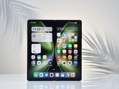 vivo X Fold5设计解读：轻薄极简，果味十足