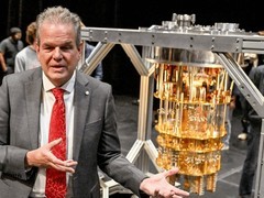 英伟达登顶全球市值，创始人低价套现血亏千亿