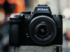 尼康 Z50II 适合作为摄影初学者的入门机型吗？有何优势？