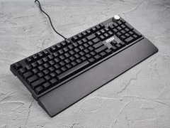 一把键盘，两种形态，多种体验，微星FORGE GK320、GM330游戏键鼠套装评测