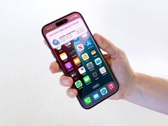 苹果拟以Gemini版Siri为中枢重构AI战略，统一整合核心应用智能体验