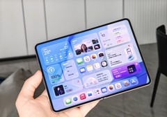 苹果新CEO的超级豪赌？ 大折叠屏iPhone Ultra配置信息全面曝光