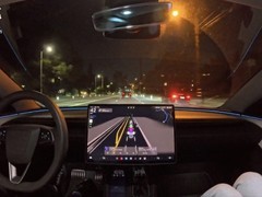 特斯拉FSD V14.2将全面推送 马斯克确认疯狂麦克斯模式上线