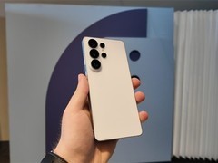高通芯片涨价两位数，或致三星Galaxy S27 Ultra破万元