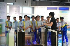 AI×BCI赋能教育！东莞塘厦第二初级中学走进熵基科技