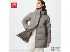 优衣库无缝羽绒大衣559元