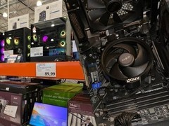 内存价格暴涨催生精准拆盗，零售样机被迫裸机展示