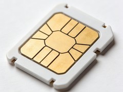 “一张SIM卡含0.02克黄金”系谣言 多方拆解炼金传言真相