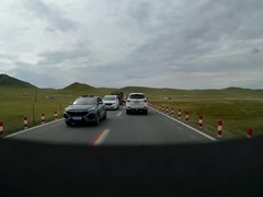 小米YU7遭逆行水泥罐车撞击，事故致9车受损10人伤