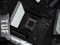 华硕因主板功能故障拒修及外观划痕收费引用户信任危机