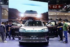 北京车展落幕 赛力斯魔方技术平台加速汽车向具身智能演进