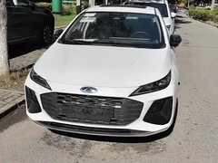 新款奇瑞艾瑞泽5亮相：外观内饰升级，动力延续1.5L引擎