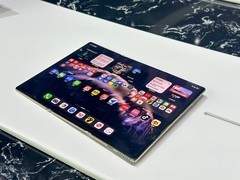 口袋中的“鸿蒙PC”来啦！华为新三折叠上手体验