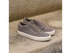 VANS灰色板鞋促销，低至133元！