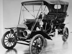 1886年戴姆勒一号：世界首台汽油四轮汽车，奠定现代汽车工业基石