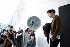 著名摄影艺术家邓鑫：艺卓显示器的可靠性无可替代