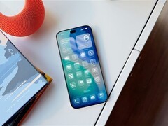苹果推迟iPhone 18标准版发布以规避内存高价，坚守Pro系列定价策略