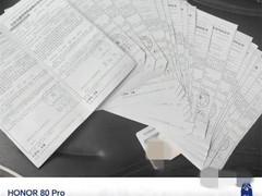 网约车女司机一年违法十余次，罚款超三千引热议