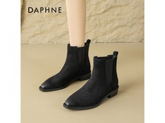 达芙妮复古尖头短靴78.95元