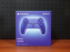 PS5信仰蓝定制手柄上市：双阶蓝调设计致敬经典启动光效