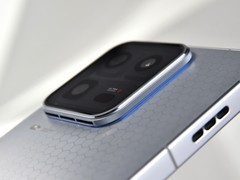 画质拉满还能帮你复盘游戏！iQOO 15 Ultra游戏体验