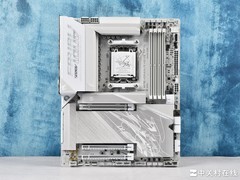 技嘉X870E AORUS ELITE X3D ICE冰雕主板评测 纯白冰封 X3D鸡血性能拉满