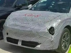 小鹏MONA首款SUV路试曝光，2026年全球上市