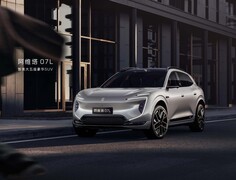 买车攻略：四款20?30万家用新能源大五座SUV实测