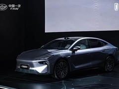 一汽奔腾悦意08首发激光雷达版，R系旗舰中大型轿车正式亮相