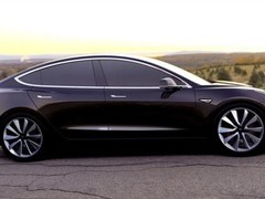 特斯拉Model 3七年后续航衰减34.2%，电池仍安全可用