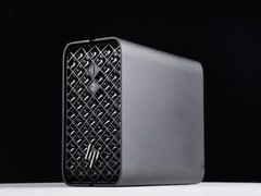 比NAS小，比台式机性能还强！体验锐龙AI Ma×+ PRO 395迷你电脑