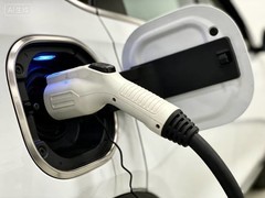 2026春运新能源车充电量创新高，国网多举措保障高速充电畅通