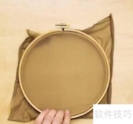 废旧丝袜变身创意装饰画