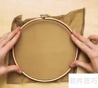 废旧丝袜变身创意装饰画