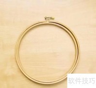 废旧丝袜变身创意装饰画