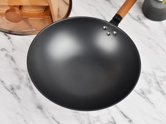 30年健康炊具积淀！九阳真免开锅极铁锅评测：厨房新手的福音