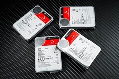 希捷酷狼Pro充氦硬盘32TB评测 多盘位NAS全程高能