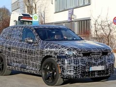 全新宝马X5 M60路试曝光：4.4T V8轻混动力，2027年3月投产