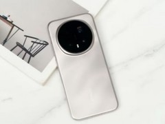 2025性能最强的旗舰手机 荣耀Magic8系列树立旗舰新标杆