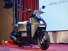 三阳发布PE3增程式电摩：续航325公里，油电协同新突破