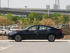 首款鸿蒙座舱燃油车！日产天籁11月21日上市