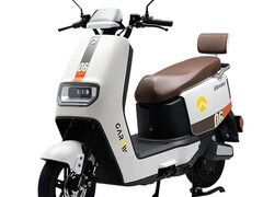 金箭石墨烯电动摩托2249元