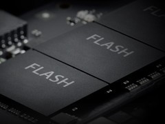 AI需求激增致存储芯片短缺 价格飙升产能紧张持续至2027