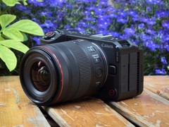 佳能2026新品沟通会专访：EOS R6 V定位与市场战略深度解析