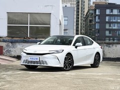 2027款凯美瑞中期改款上市：内饰豪华升级+全系智能配置下放