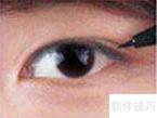 眼线笔画大眼技巧
